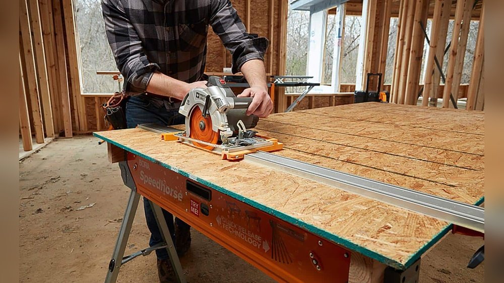 How to Use a Circular Saw